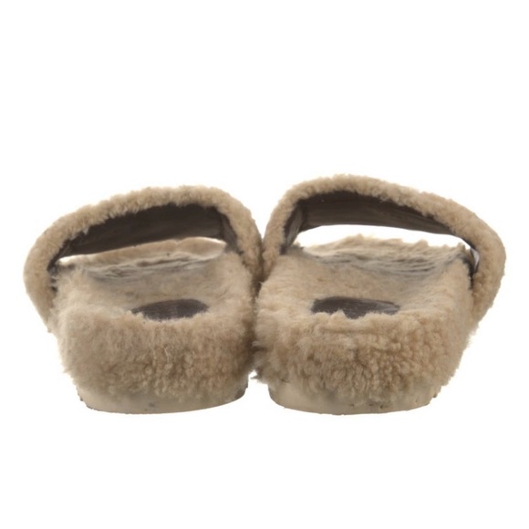 The North Face x Gucci Sherpa Slides - Picture 2 of 3